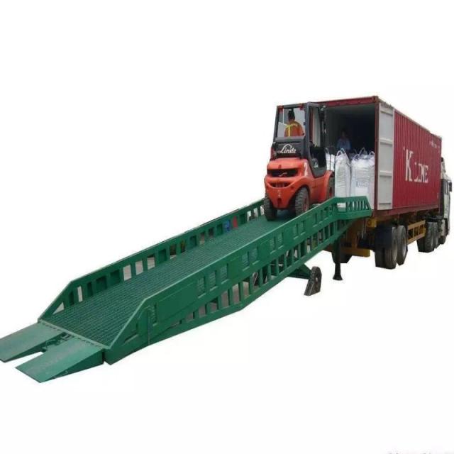 定制款加重鋼格網(wǎng)移動(dòng)登車(chē)橋
